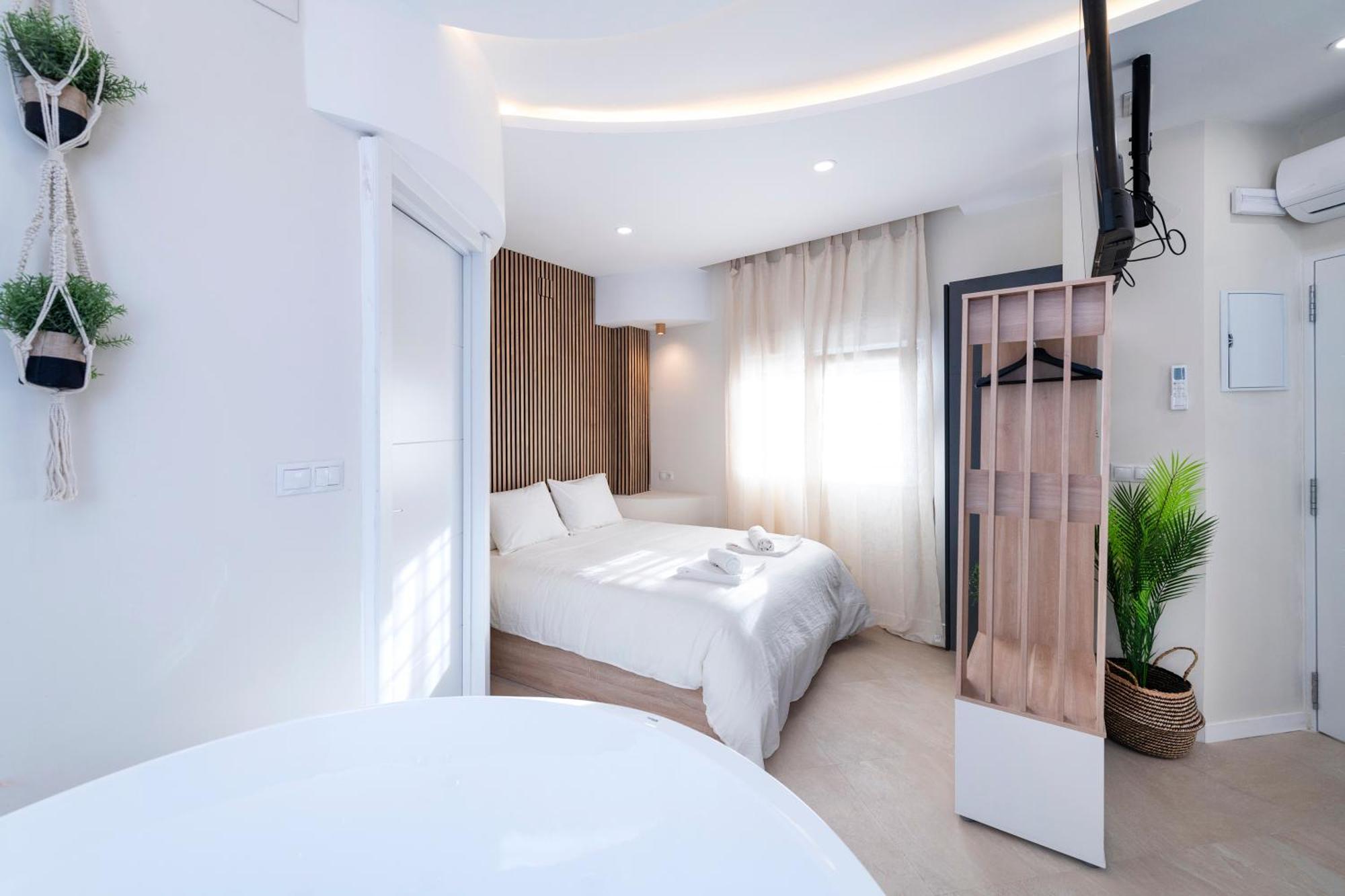 Malaga Boutique V.V Luxury Jacuzzy Lägenhet Exteriör bild