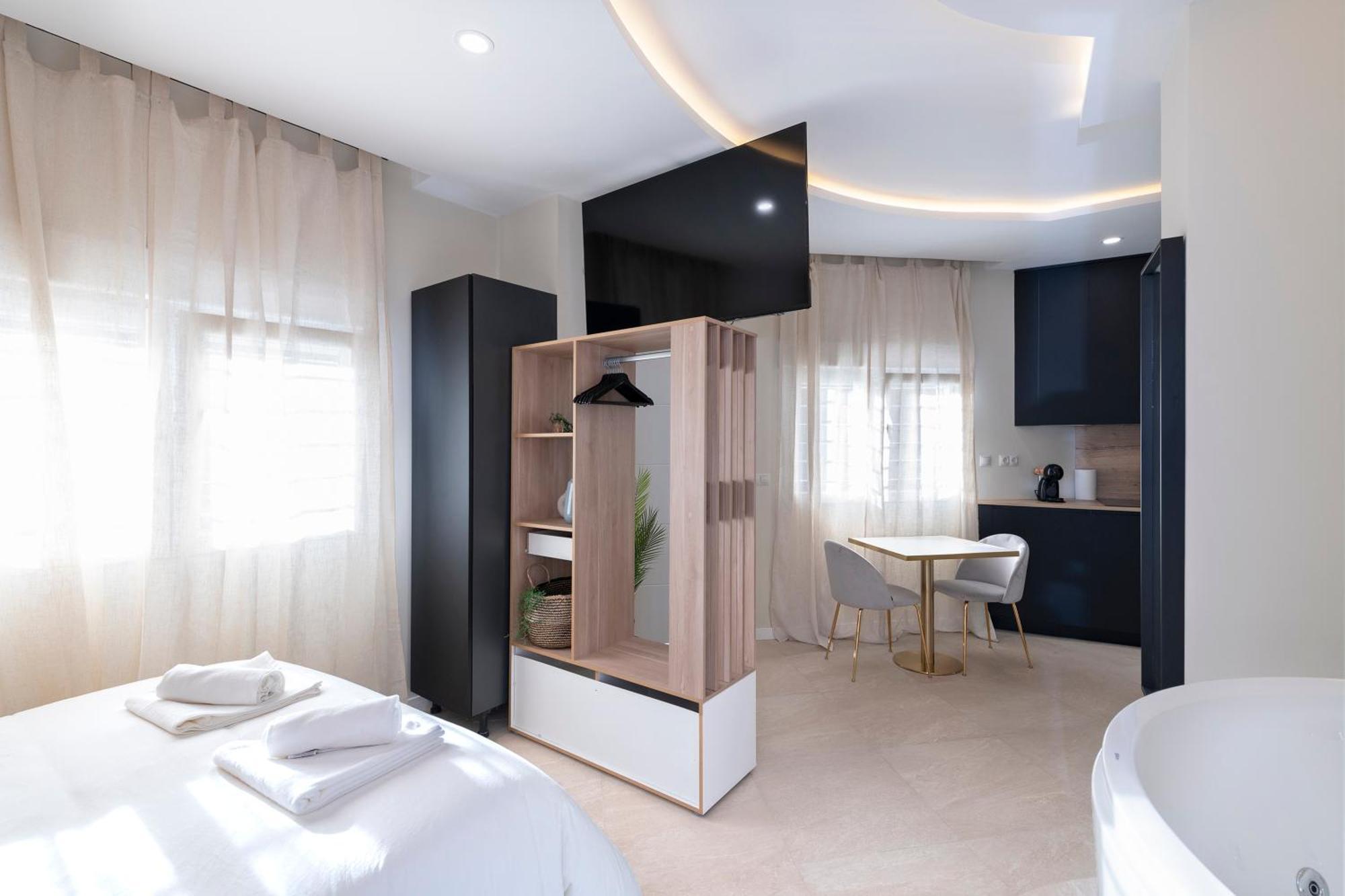 Malaga Boutique V.V Luxury Jacuzzy Lägenhet Exteriör bild