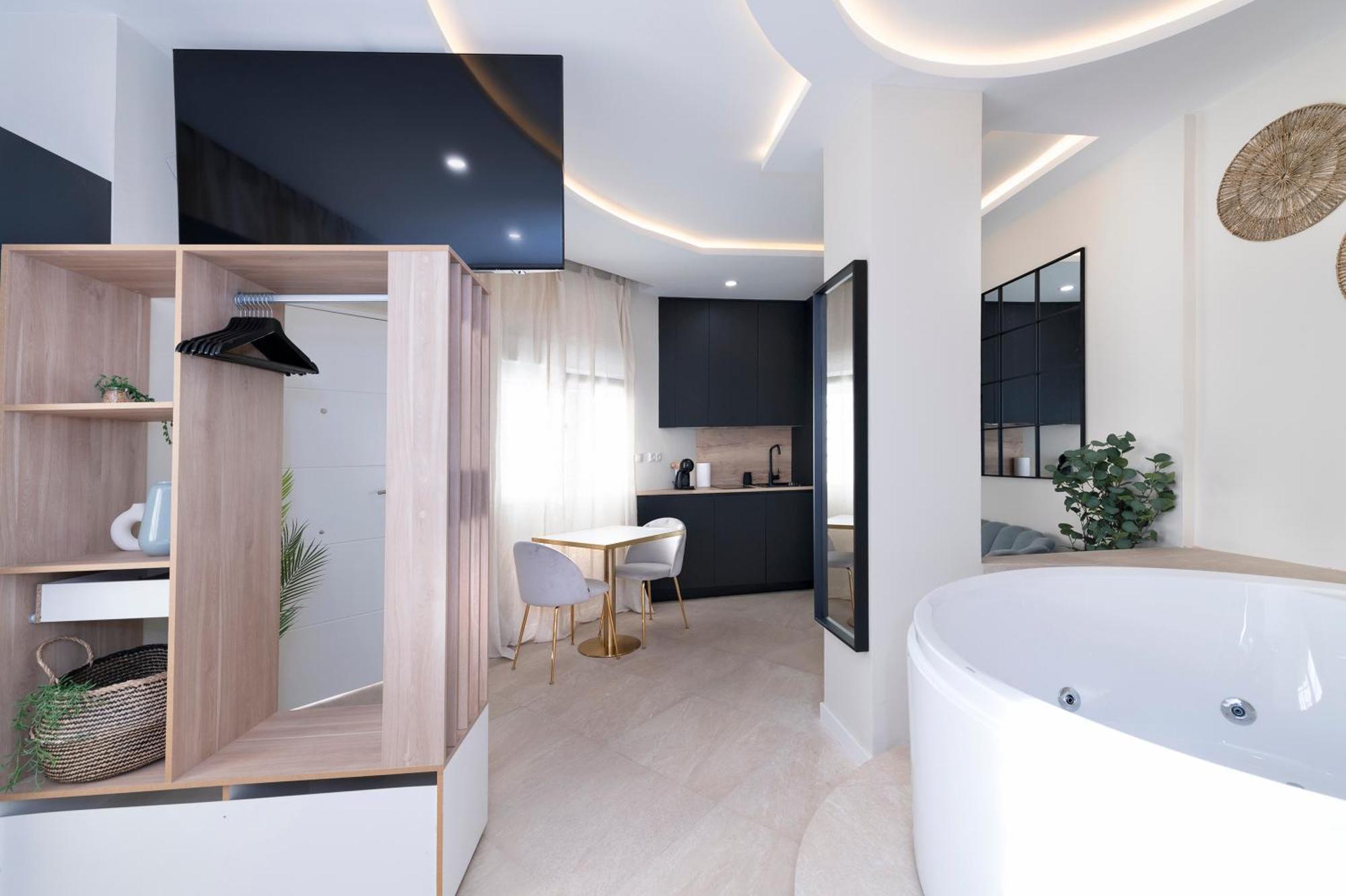 Malaga Boutique V.V Luxury Jacuzzy Lägenhet Exteriör bild