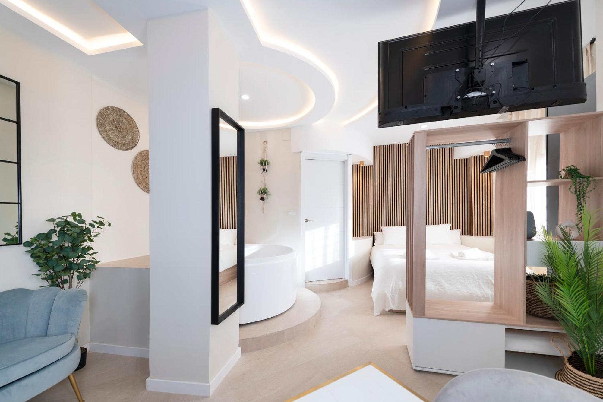 Malaga Boutique V.V Luxury Jacuzzy Lägenhet Exteriör bild