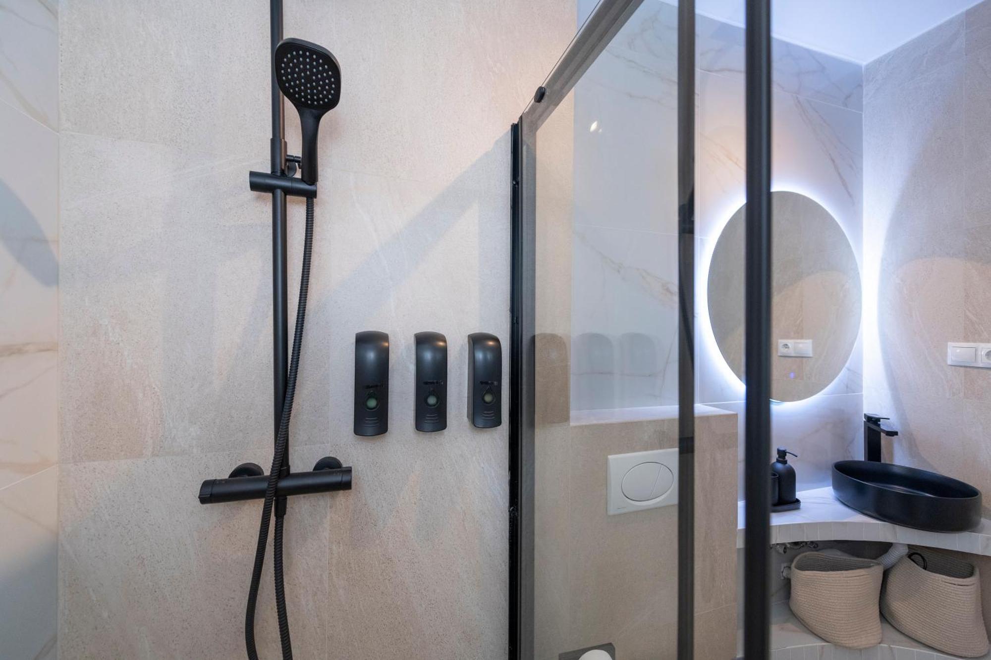 Malaga Boutique V.V Luxury Jacuzzy Lägenhet Exteriör bild